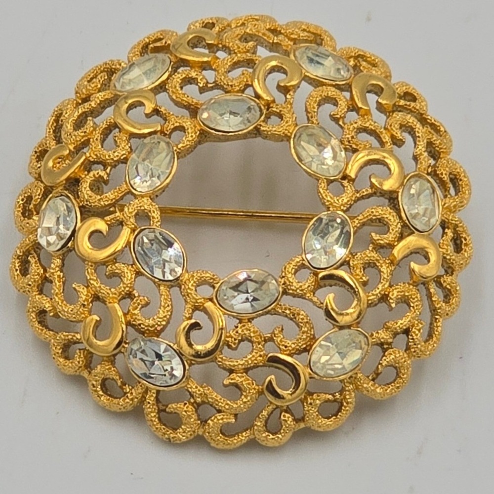 Rare Crown Trifari Textured Gold & Crystal Openwork Wreath Brooch